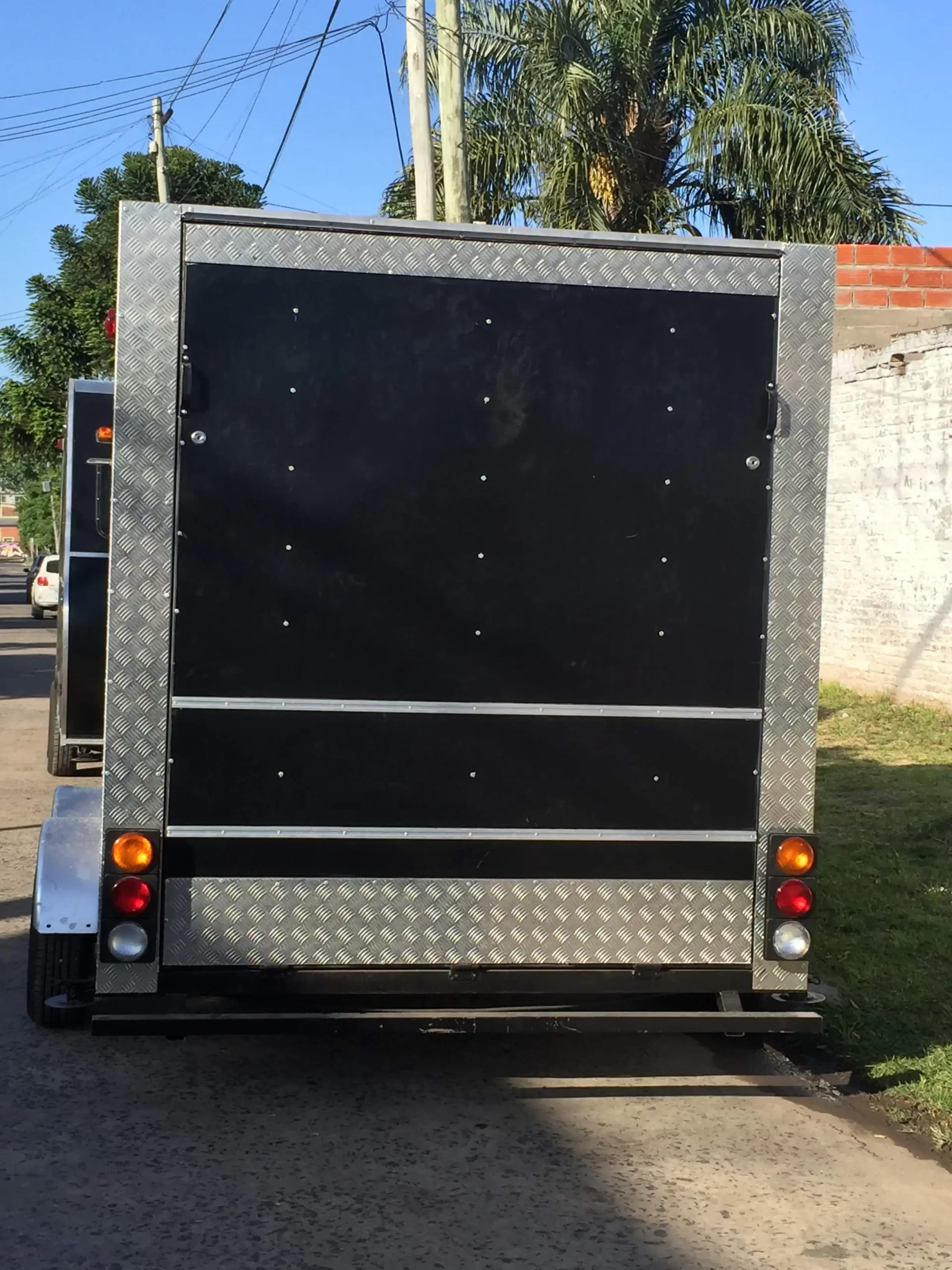 Trailer americano Cerrado