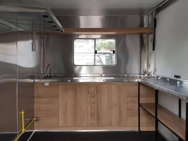 Trailer gastronomico un eje estandar